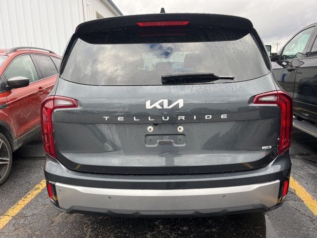 2023 Kia Telluride LX