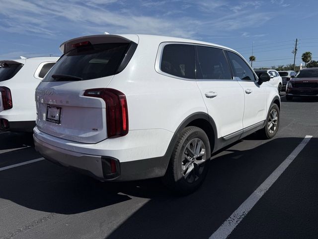 2023 Kia Telluride LX