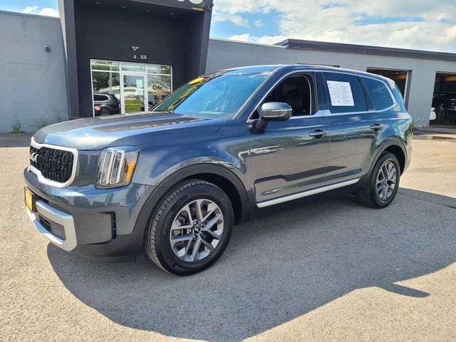 2023 Kia Telluride LX