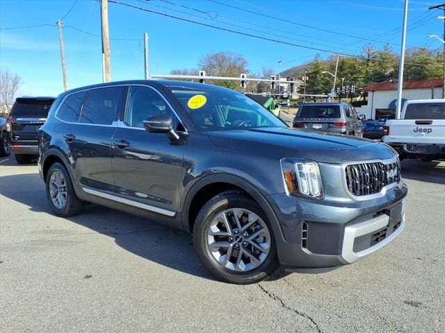 2023 Kia Telluride LX