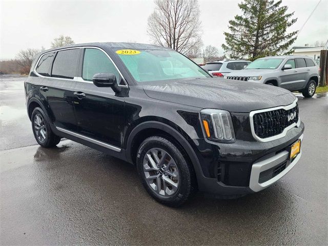 2023 Kia Telluride LX