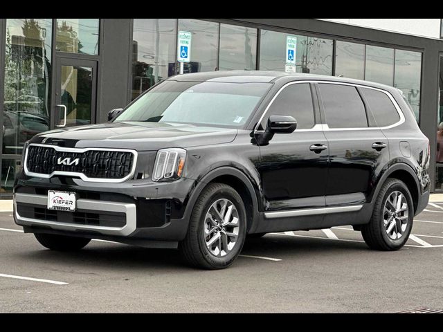 2023 Kia Telluride LX