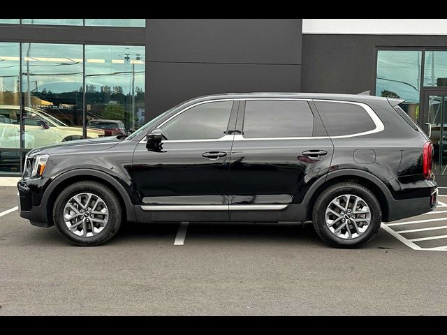 2023 Kia Telluride LX