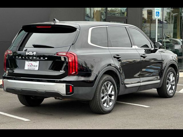 2023 Kia Telluride LX