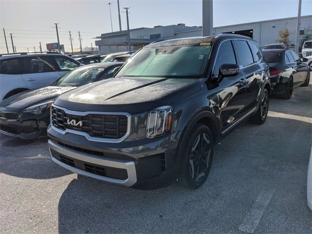 2023 Kia Telluride S