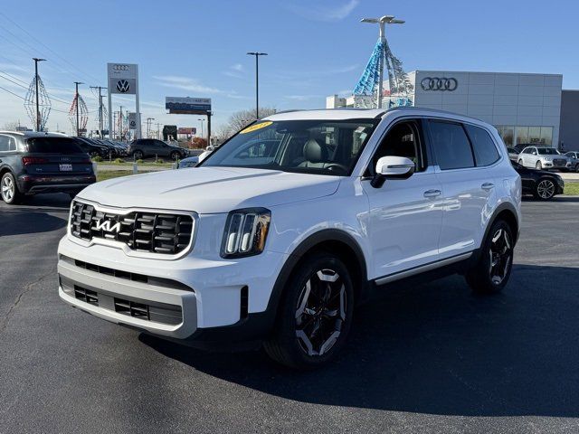 2023 Kia Telluride S