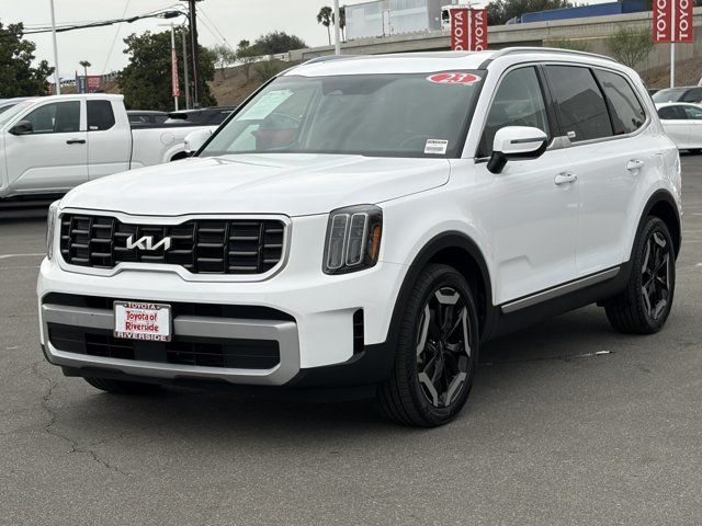2023 Kia Telluride S