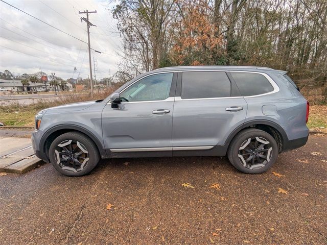 2023 Kia Telluride S