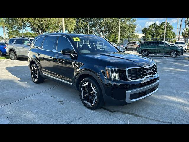 2023 Kia Telluride S