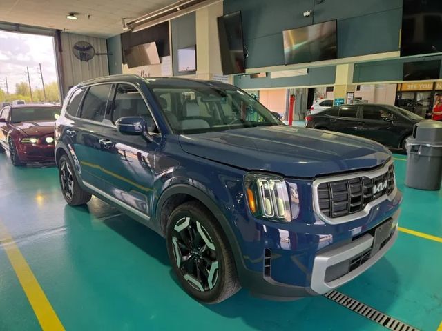 2023 Kia Telluride S