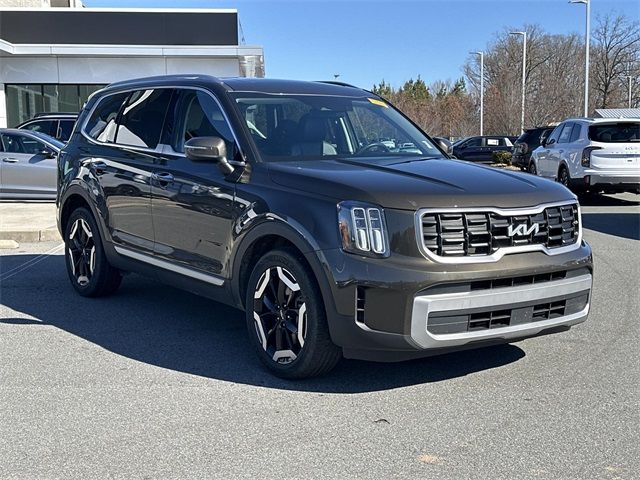 2023 Kia Telluride S