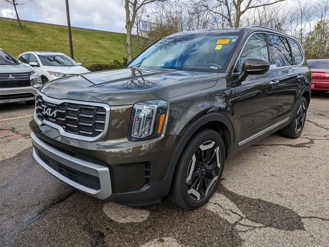 2023 Kia Telluride S