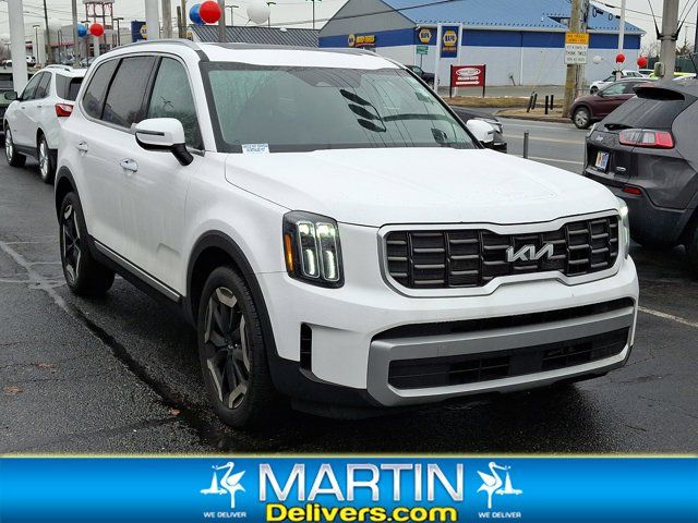 2023 Kia Telluride S