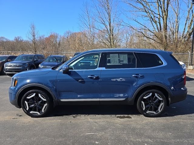 2023 Kia Telluride S