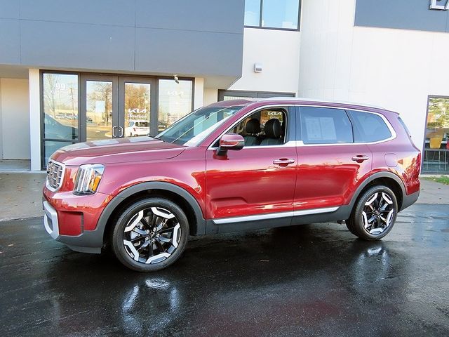 2023 Kia Telluride S