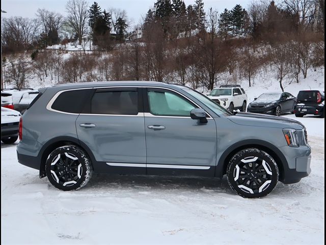 2023 Kia Telluride S