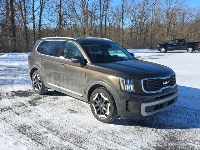 2023 Kia Telluride S