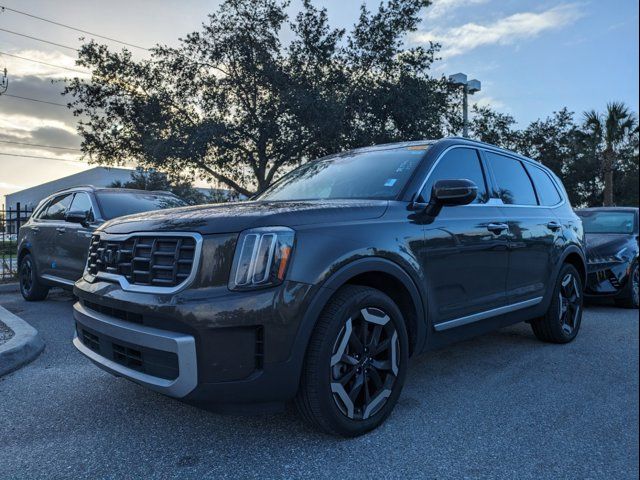 2023 Kia Telluride S