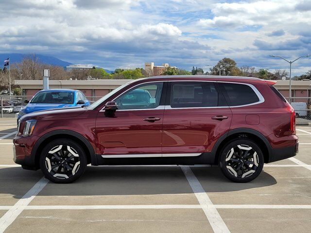 2023 Kia Telluride S
