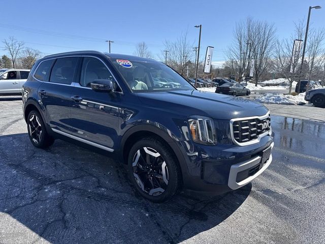 2023 Kia Telluride S