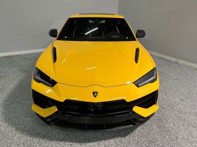 2023 Lamborghini Urus Performante