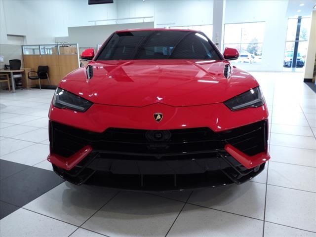 2023 Lamborghini Urus Performante