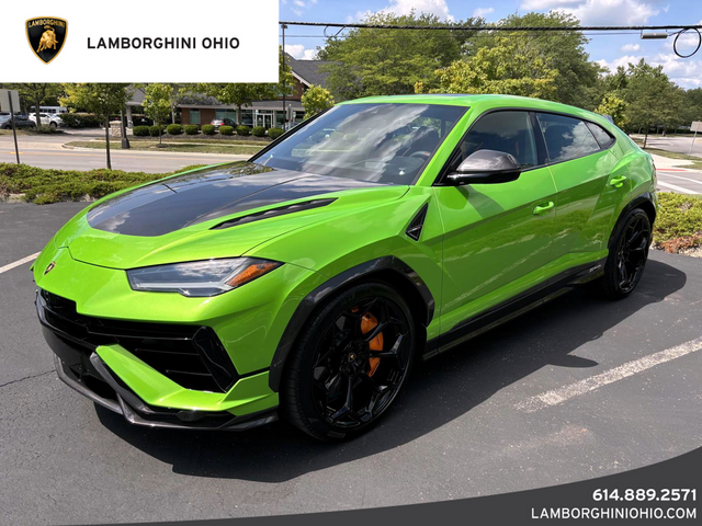 2023 Lamborghini Urus Performante