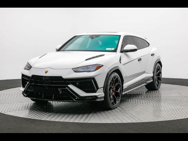 2023 Lamborghini Urus Performante