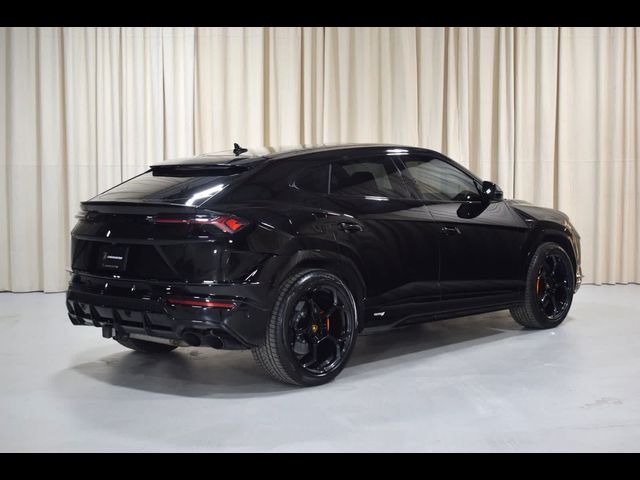 2023 Lamborghini Urus S