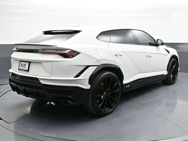 2023 Lamborghini Urus S