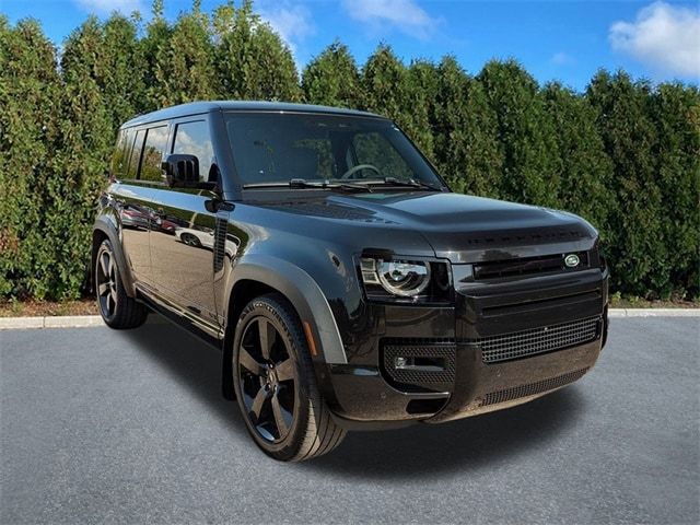 2023 Land Rover Defender V8