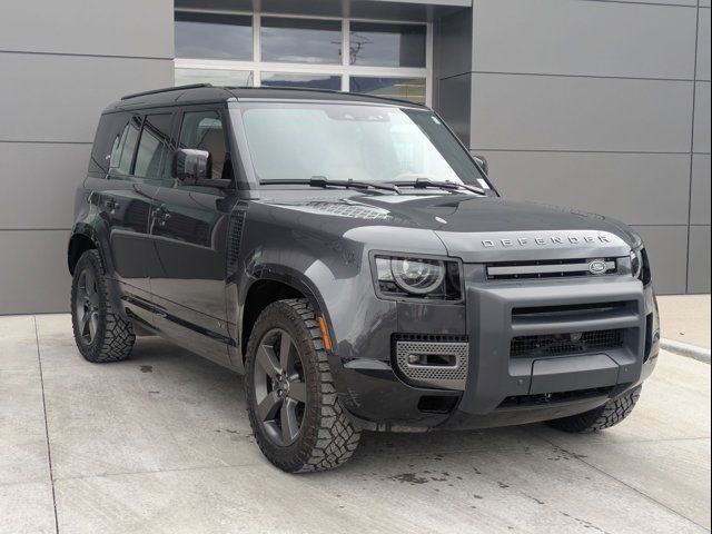 2023 Land Rover Defender V8