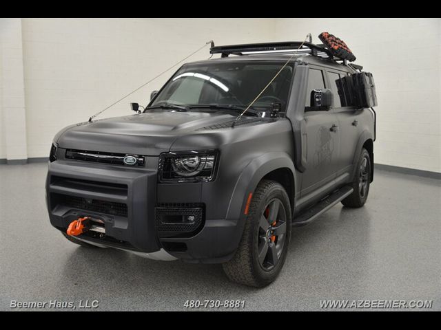 2023 Land Rover Defender SE
