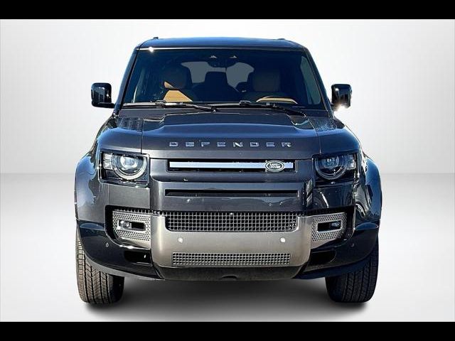 2023 Land Rover Defender SE