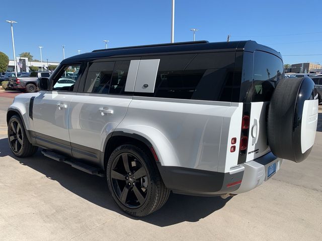 2023 Land Rover Defender SE