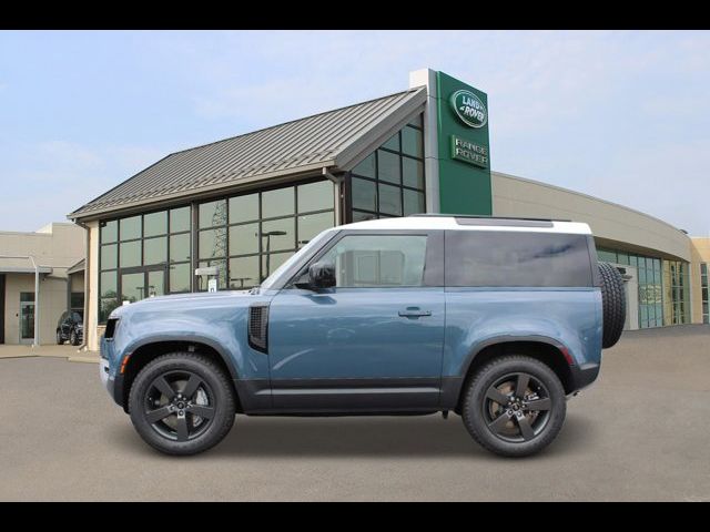 2023 Land Rover Defender SE