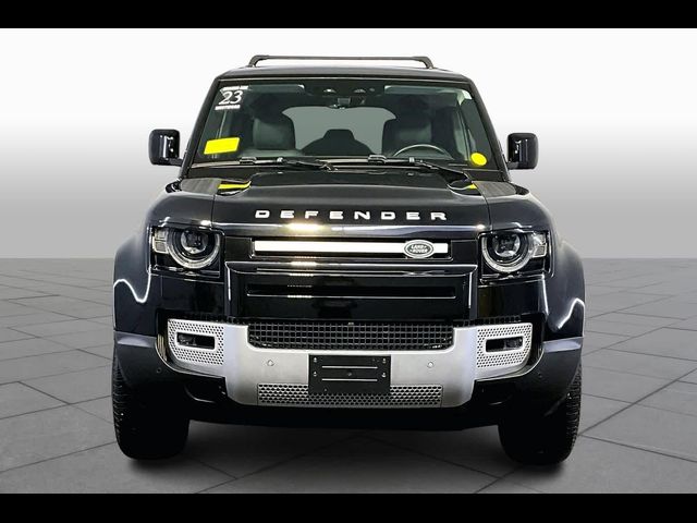 2023 Land Rover Defender SE