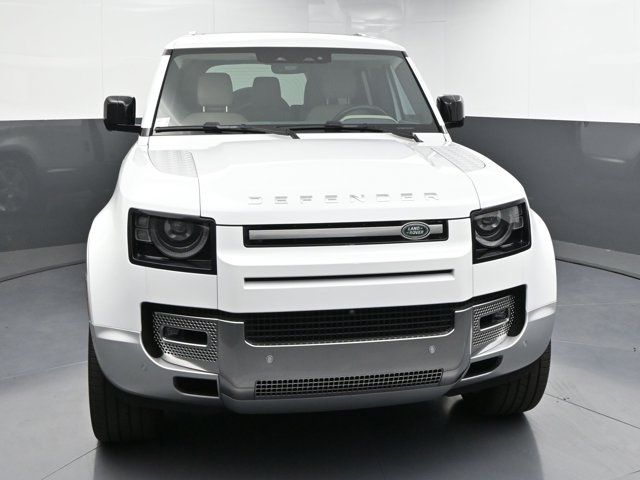 2023 Land Rover Defender SE