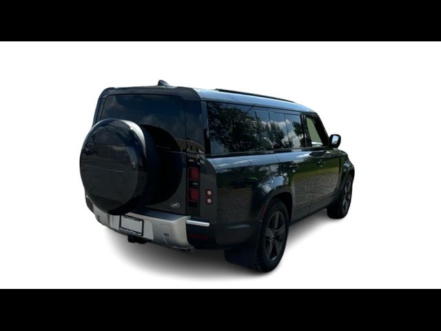 2023 Land Rover Defender SE