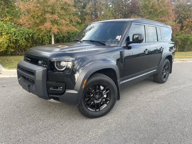 2023 Land Rover Defender SE