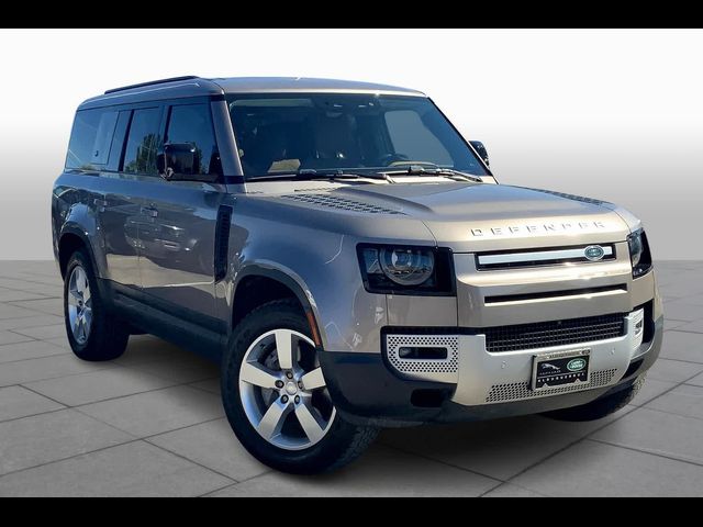 2023 Land Rover Defender SE