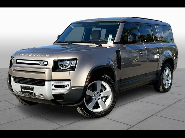 2023 Land Rover Defender SE