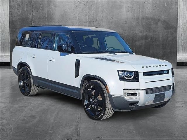 2023 Land Rover Defender SE