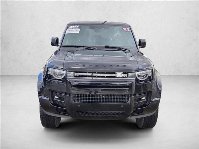 2023 Land Rover Defender V8