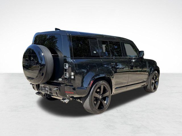 2023 Land Rover Defender V8