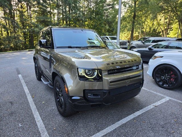 2023 Land Rover Defender X-Dynamic SE