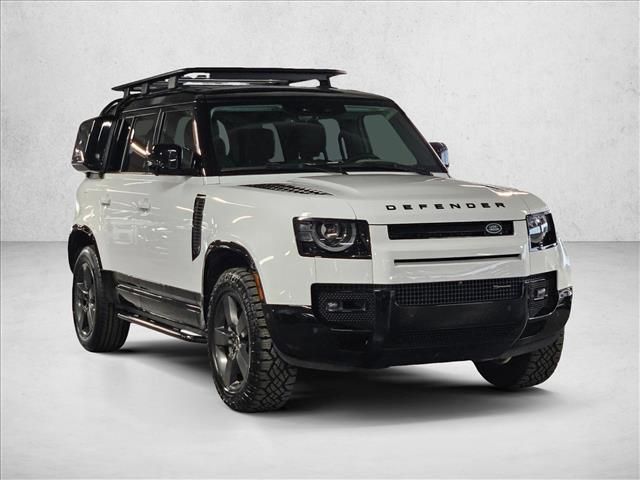 2023 Land Rover Defender X-Dynamic SE