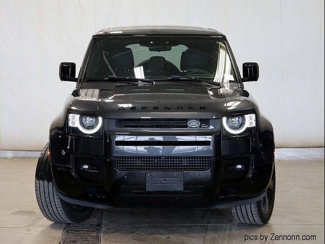 2023 Land Rover Defender V8