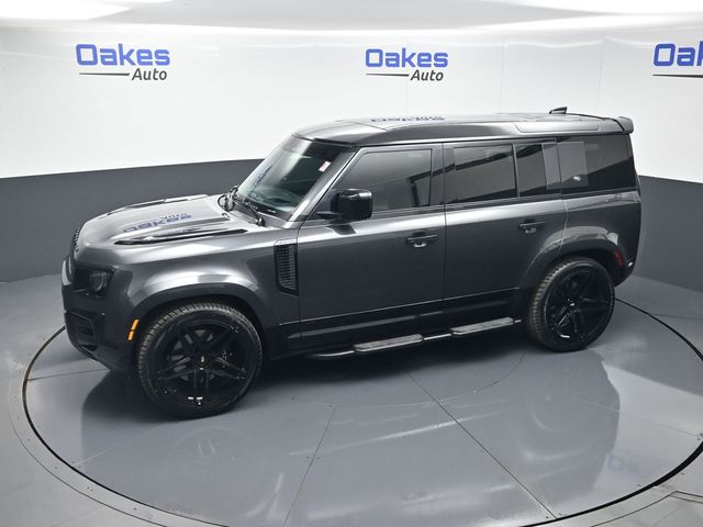 2023 Land Rover Defender V8