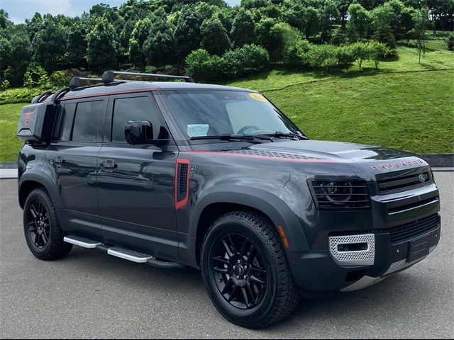 2023 Land Rover Defender SE